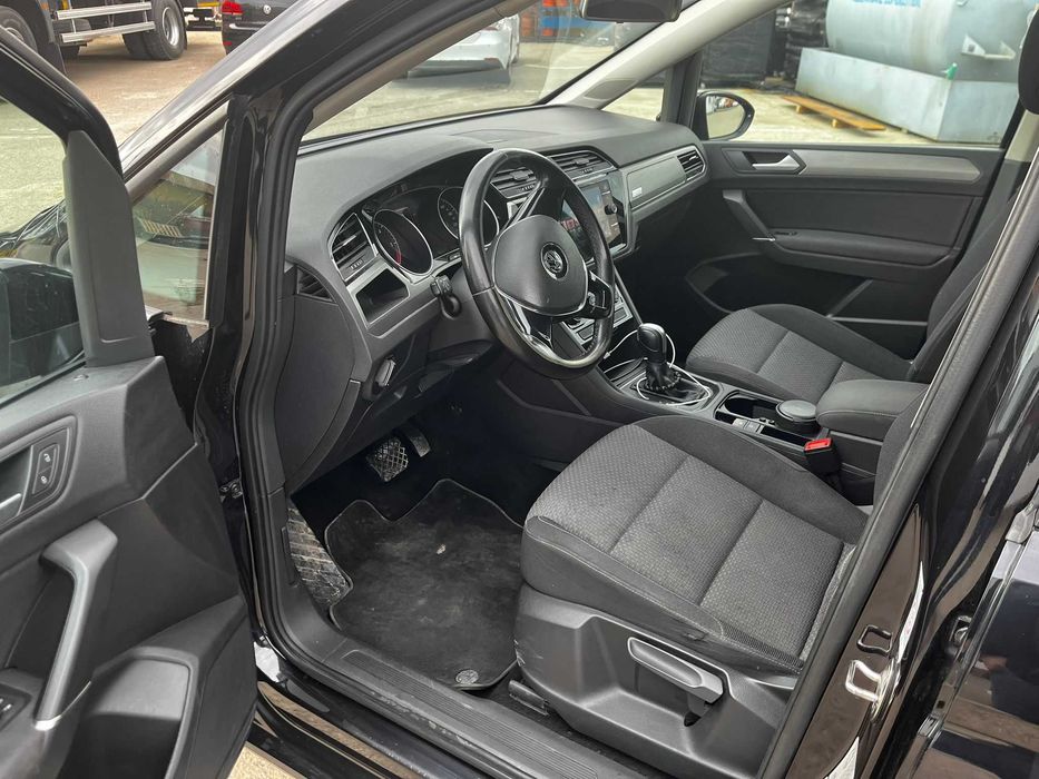 Volkswagen Touran 2.0TDI DSG7