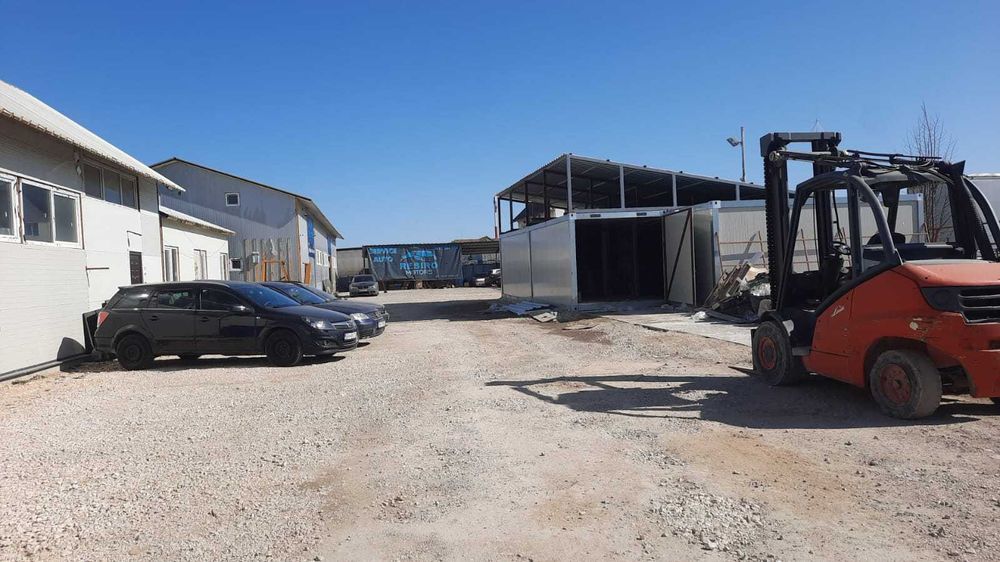 Spatiu de depozitare  sau productie  126 mp +teren Calea Feldioarei 80