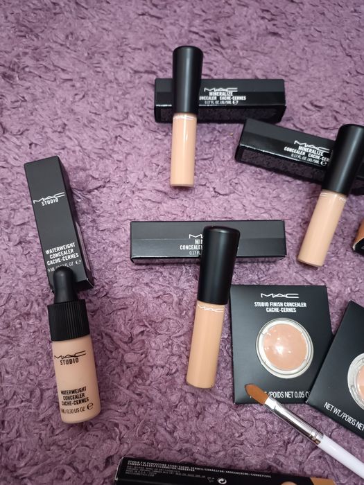 Гримове на MAC чисто нови