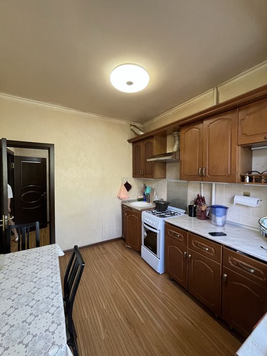 Метро Айбек улица Афросиаб - продам 2/3/9 60м2