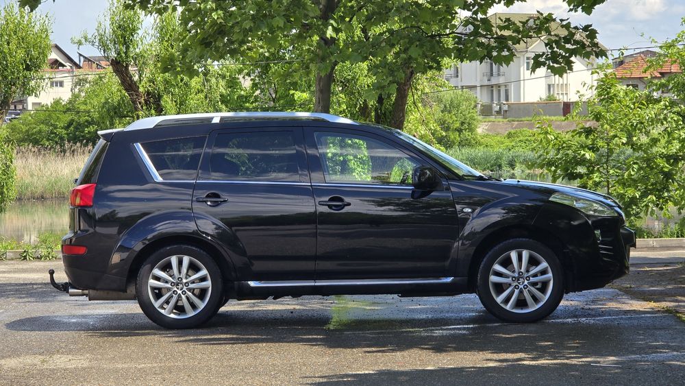 Peugeot 4007 / 4x4 decuplabil / 7 locuri