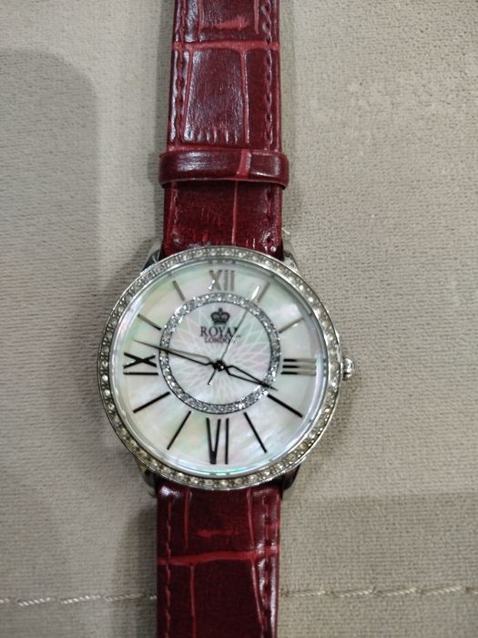 Часовник дамски Royal London