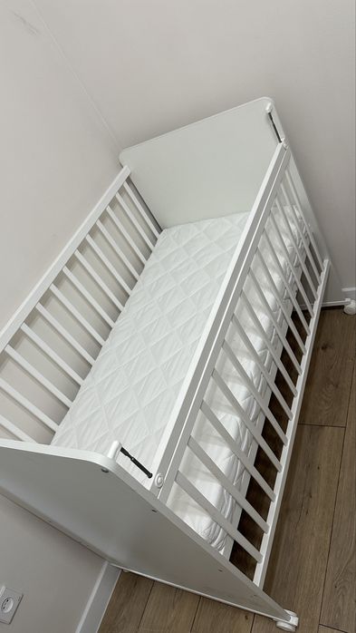 Детская кровать - манеж