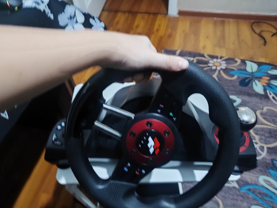 Игровой контроллер-руль с гарантией