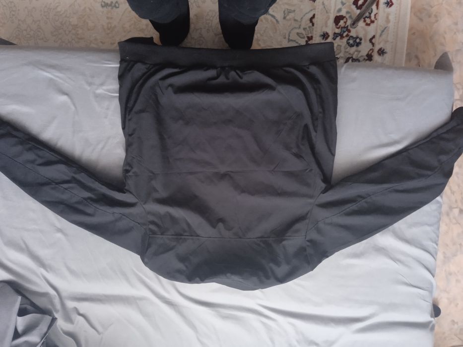 Бомбер (весна-осень) черный