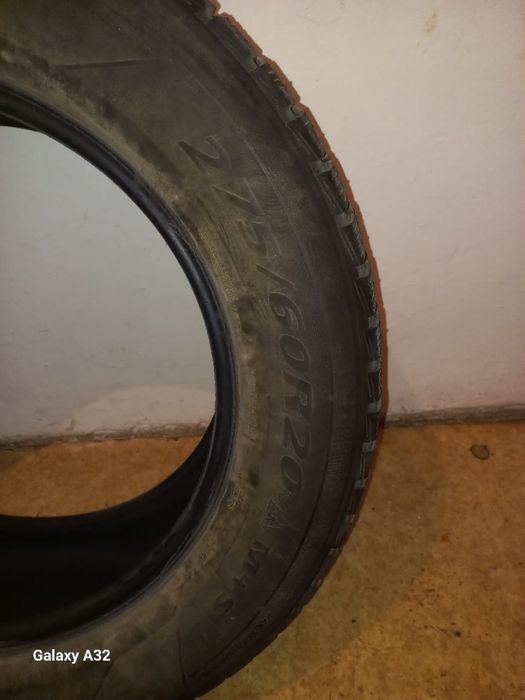 Зимные шины 275/60R20