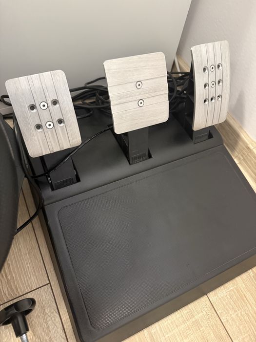 Volan gaming thrustmaster