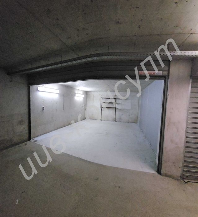 Продава се Гараж / Паркомясто в Велико Търново, Бузлуджа - 26 кв.м за 1020 €/кв.м - Снимка #1