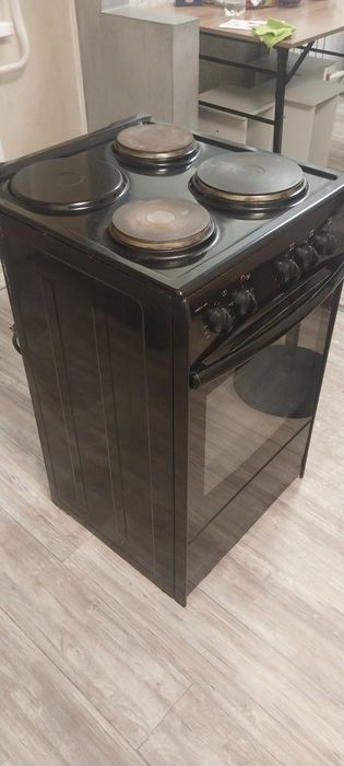 Электроплита продам