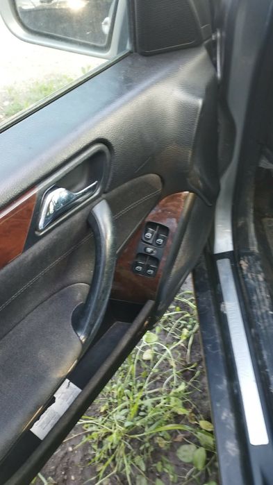 Мерцедес C220 2004 година