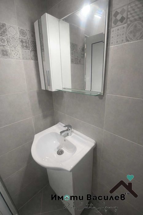 Дава се под наем Двустаен апартамент в София, Център - 65 кв.м за 698.19 € - Снимка #4