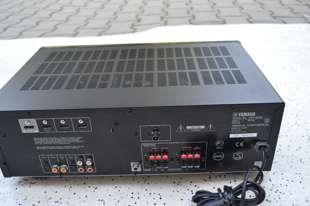 Amplificator Yamaha HTR 2064 cu HDMI