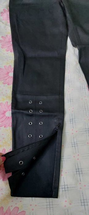 Pantaloni  Zara mărime XS