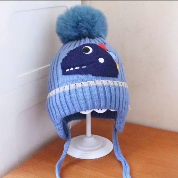 Продам детские шапки