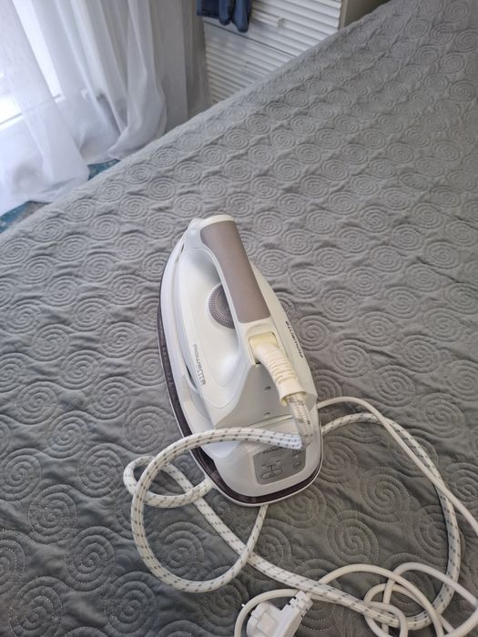 Stație de calcat Rowenta 2200 w