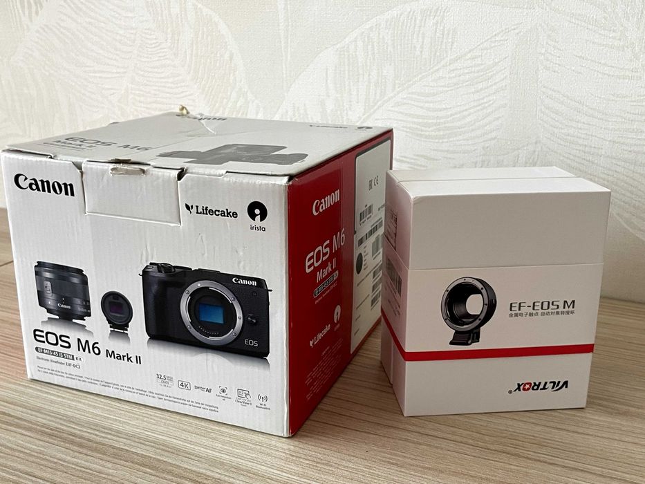 Фотоапарат Canon EOS M6 Mark II - НОВ с преходник
