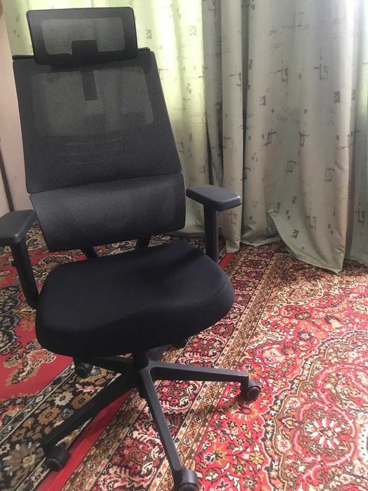 Кресло офисное и для програмистов и игроманов, качественное, фабричное