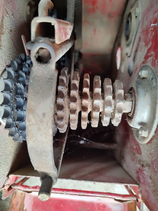 Piese semănătoare Becker