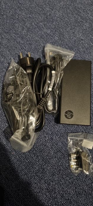 Casti, docking si altele