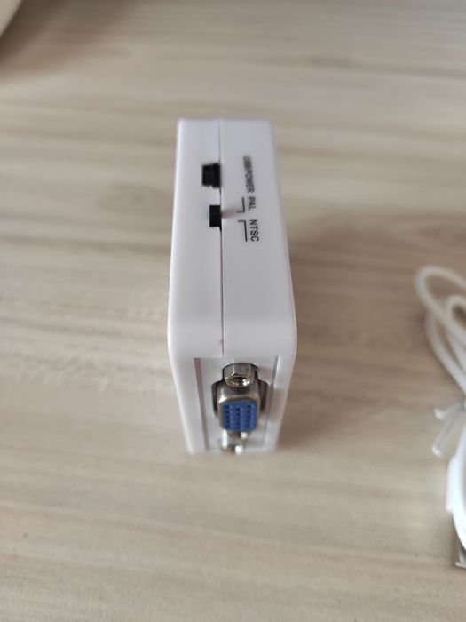 Преходник от VGA към RCA / AV чинчове