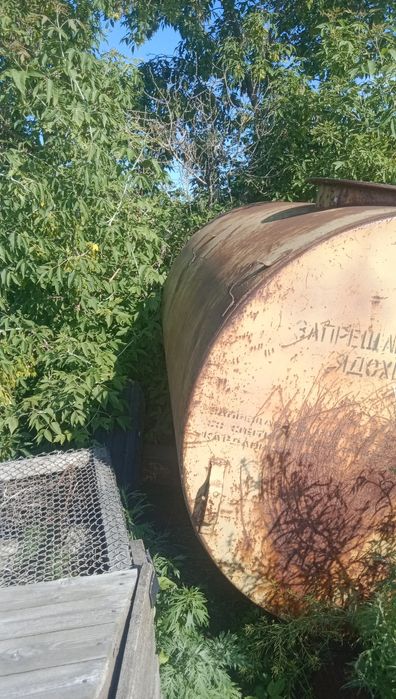 Продам бочку под воду ...