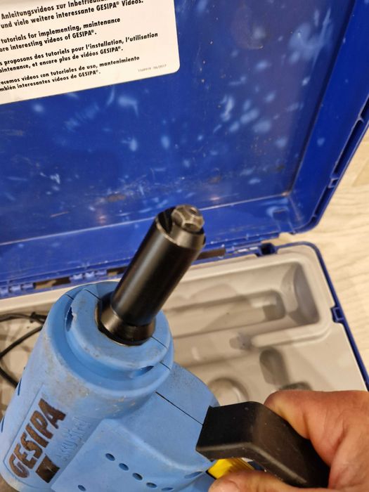 Pistol popnituri Gespa pe acumulator