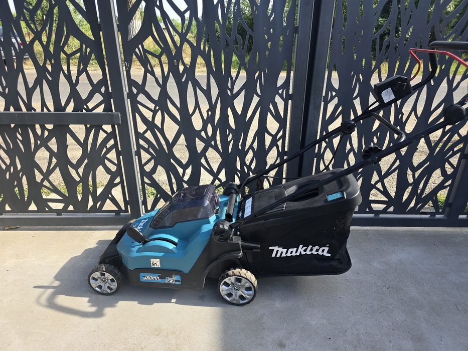 Makita 18+18v (36v )mașină de tuns iarba