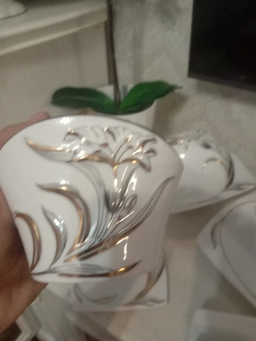 Продам    недорого   сервиз