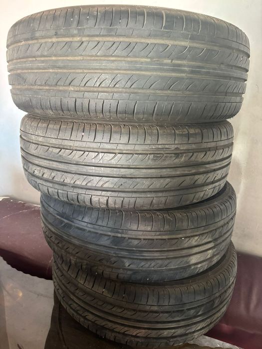 Продам шины б/у в хорошем состоянии