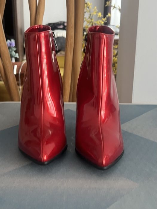 Обувки ELIZA 38 номер