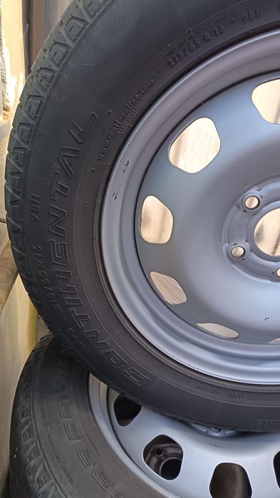 Jante că noi 5x114.3 + anvelope Iarnă Dacia Duster Renault