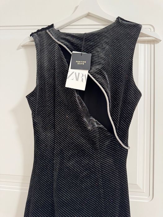 Rochie catifea Zara, nouă, cu etichetă