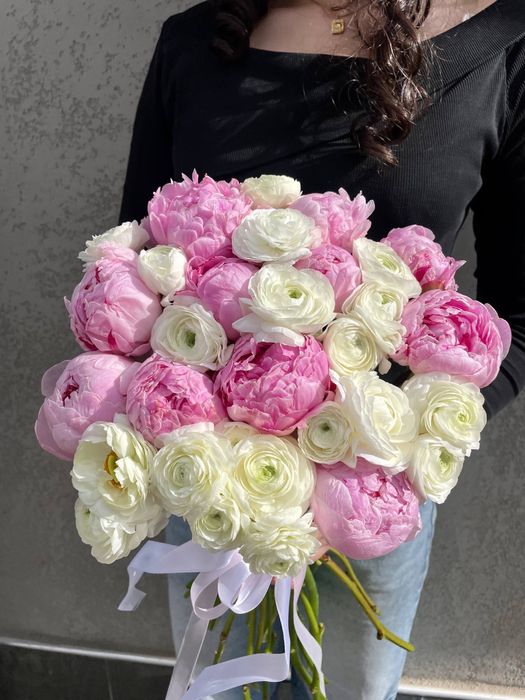 Доставка цветов,букет роз,букет из тюльпанов,цветы оптом