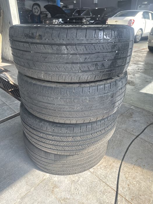 Продам шины 235/55/R19
