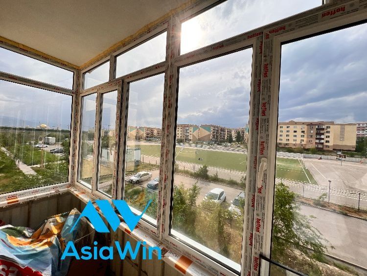 Пластиковые двери