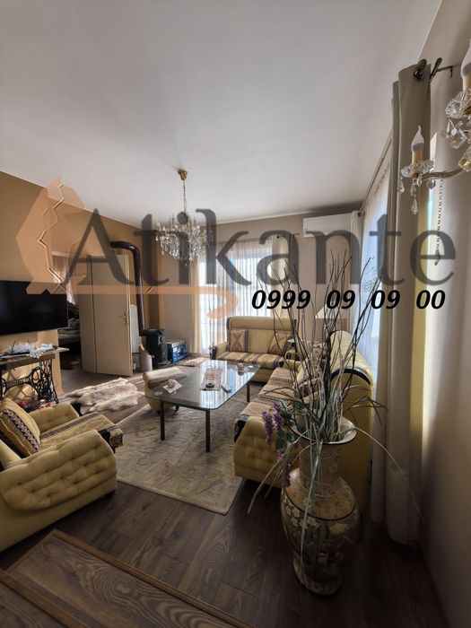 Продава се Етаж от къща в Самоков - 220 кв.м за 580 €/кв.м - Снимка #1