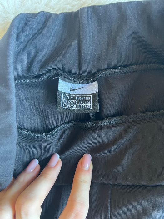 Дамски спортен клин Nike