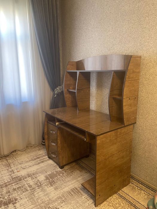 Компютер стол сотилади