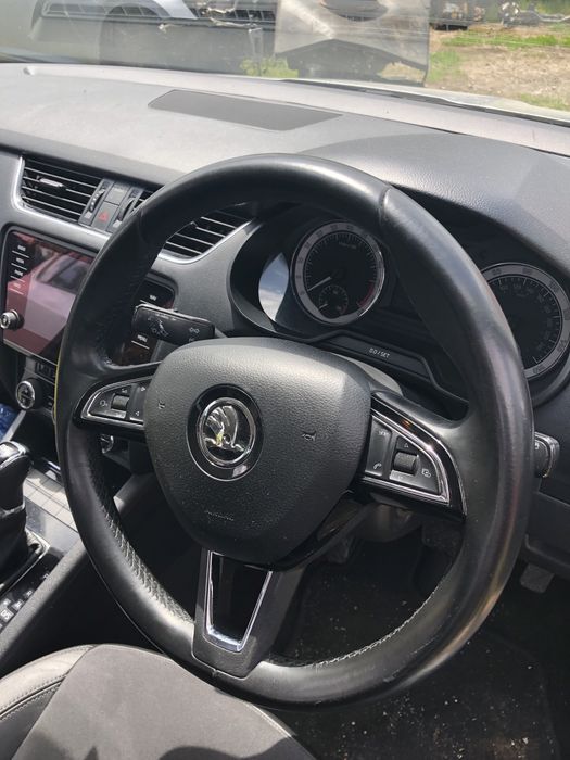 Usa portiera stanga dreapta fata spate Skoda Octavia 3 facelift 2017-2020 cod culoare LA7W HAION BARA SPATE berlina sedan