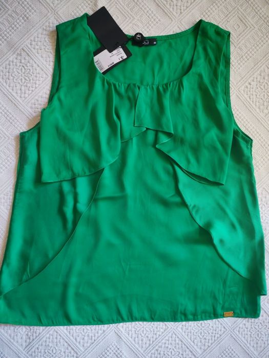 Bluza fără maneci mărimea 40,noua cu eticheta