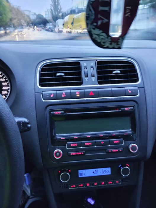 Vând Volkswagen Polo 1.4 Benzina