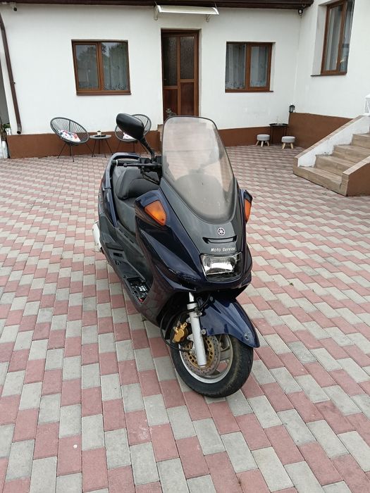 Yamaha majesty 250cc