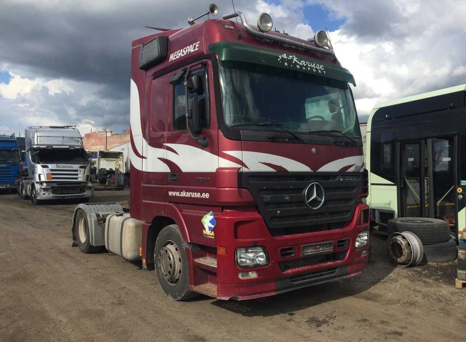 Dezmembrez Mercedes Actros  MP1, MP2, MP3 /piese camion Mercedes/piese