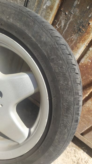 Алуминиеви джанти 205/55/16 с летни гуми