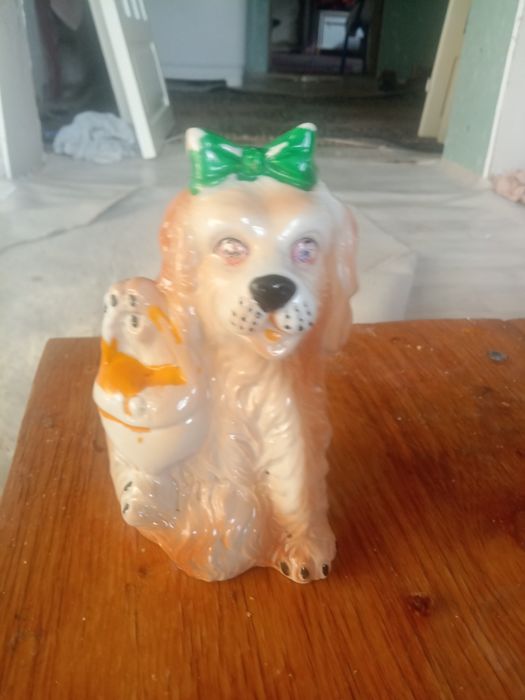 Статуеткка сабак