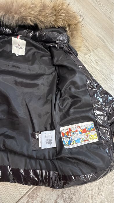 Geaca Moncler cu blana naturala
