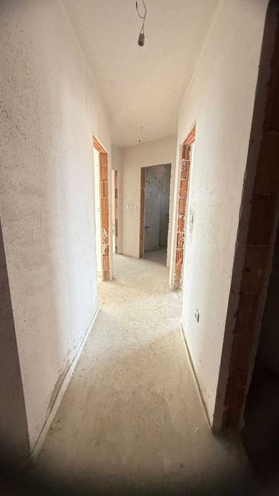 Тристаен апартамент в луксозна сграда сАКТ 16!