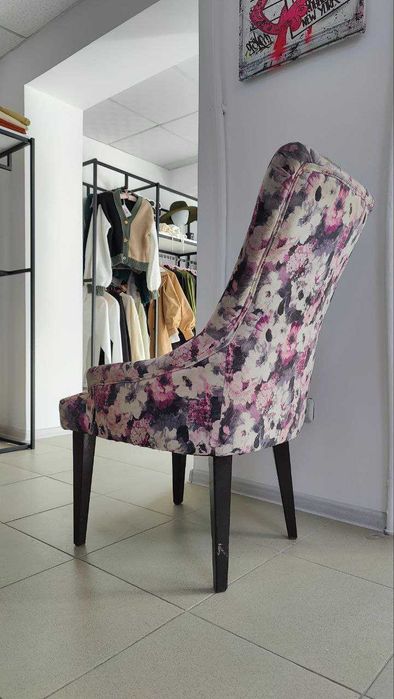 Продам кресло (мягкий стул)