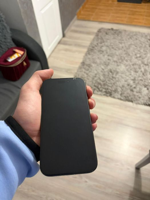 IPhone 15  culoare negru