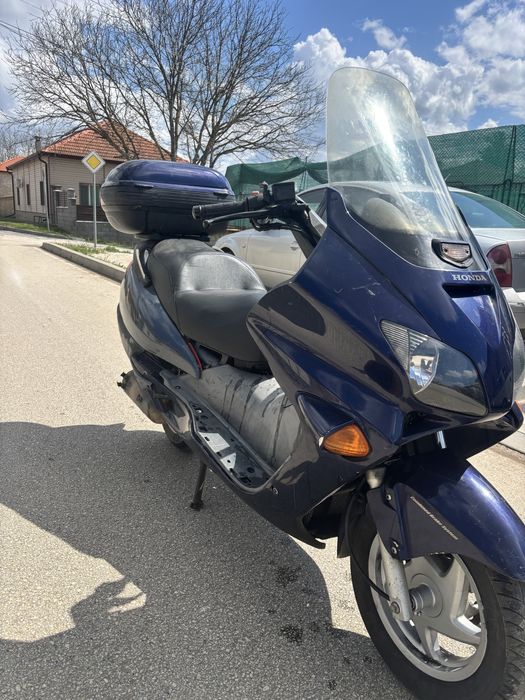 Продавам Хонда 250